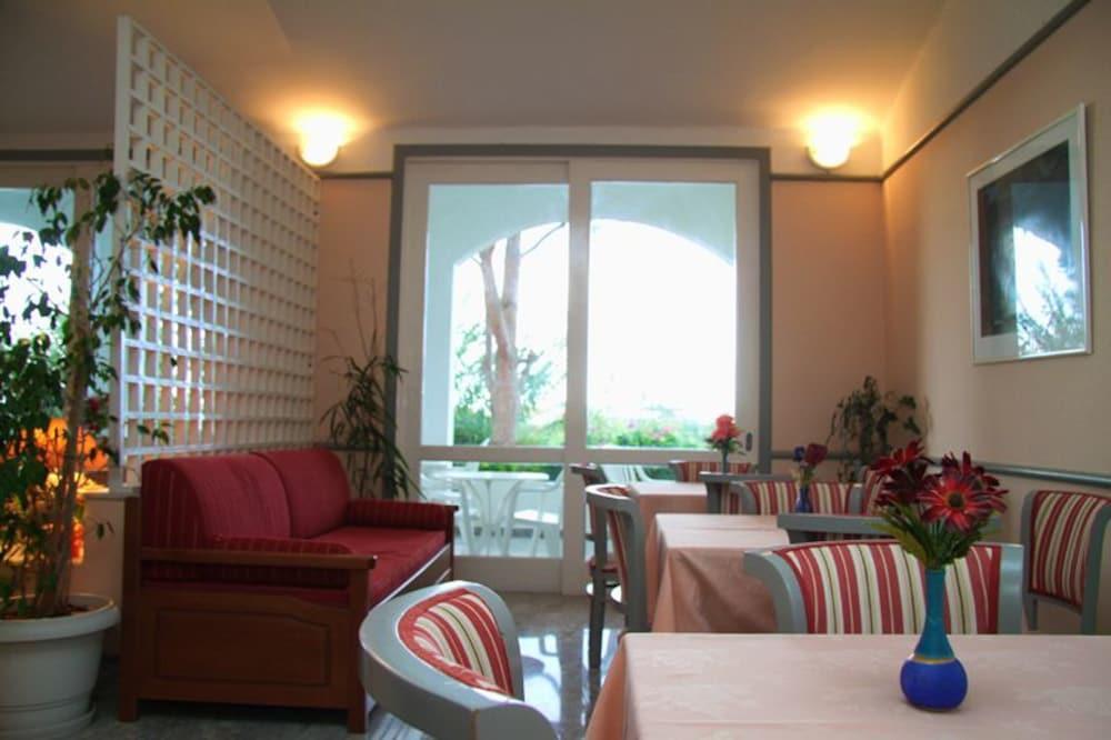 Mantenia Hotel Πλατανές Εξωτερικό φωτογραφία